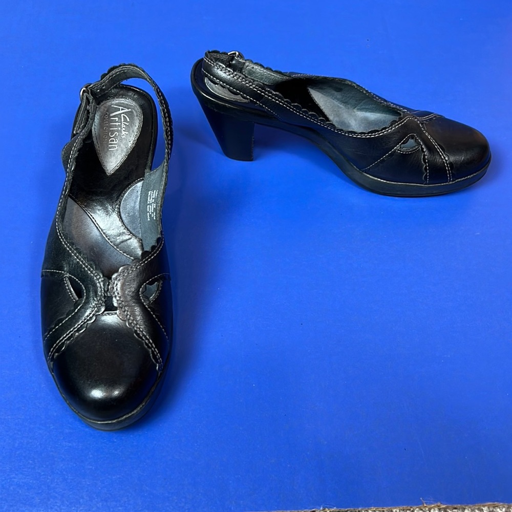 Clarks Artisan Black Leather Slingback Heels Shoes 7.5